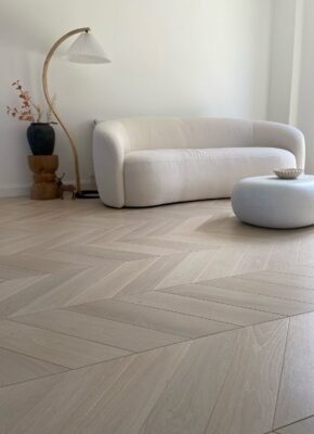 kuo-skiriasi-vinilines-grindys-nuo-laminato kuo-skiriasi-vinilines-grindys-nuo-laminato